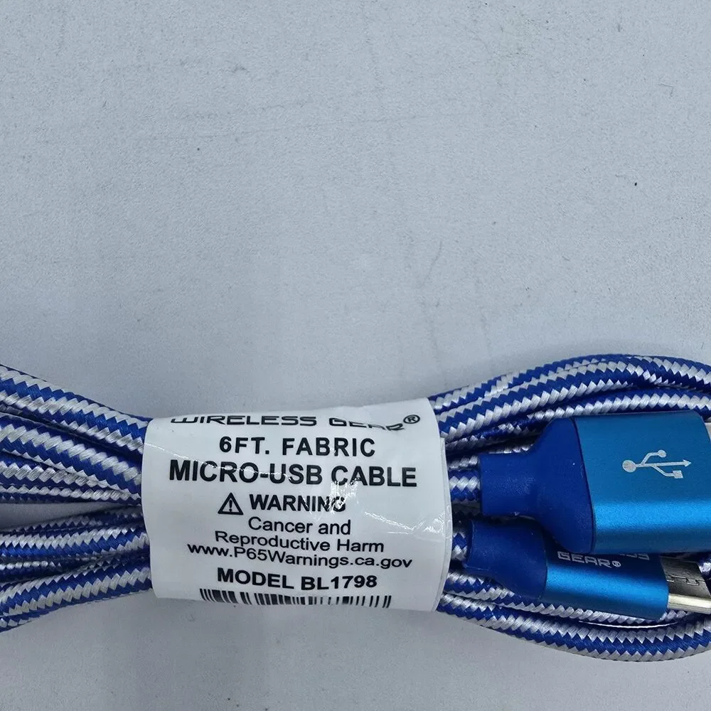 Wireless Gear 6 ft micro usb sync and charge cable. Fabric material.